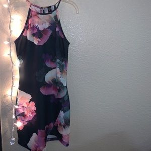 XS Simple but cute dress. Worn once!
